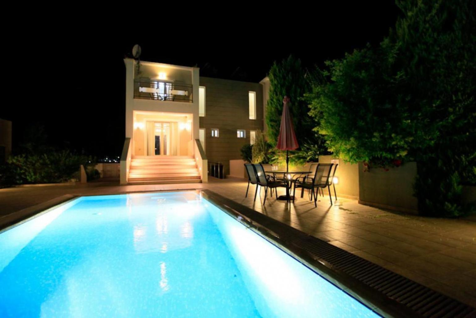 Villa Fedra Poros  ภายนอก รูปภาพ
