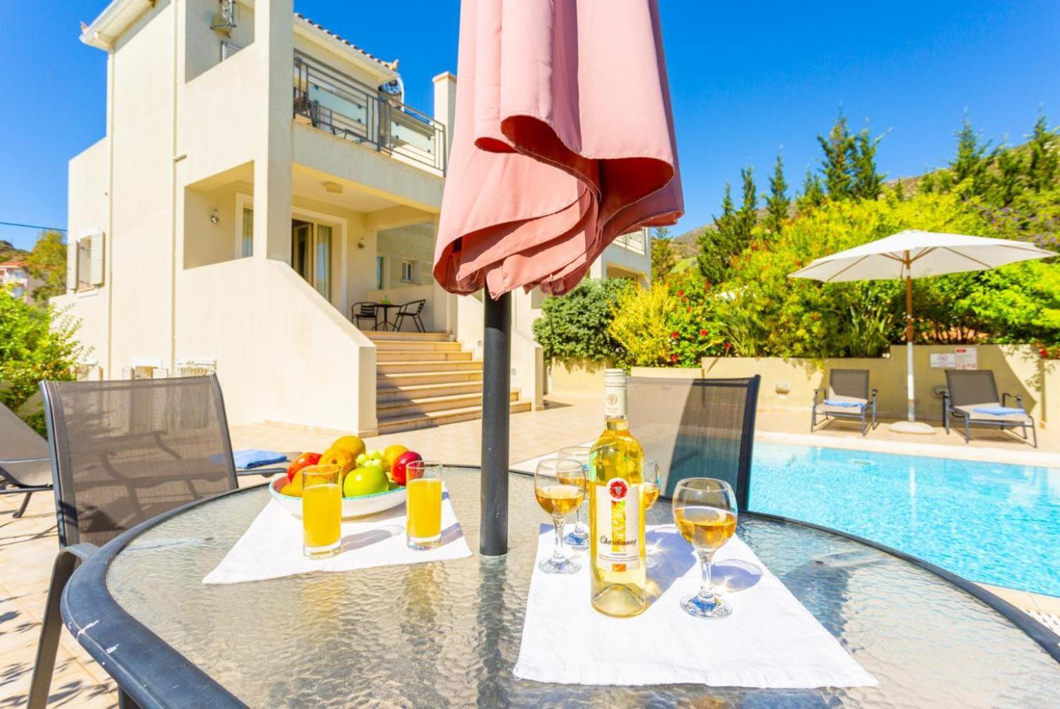 Villa Fedra Poros  ภายนอก รูปภาพ