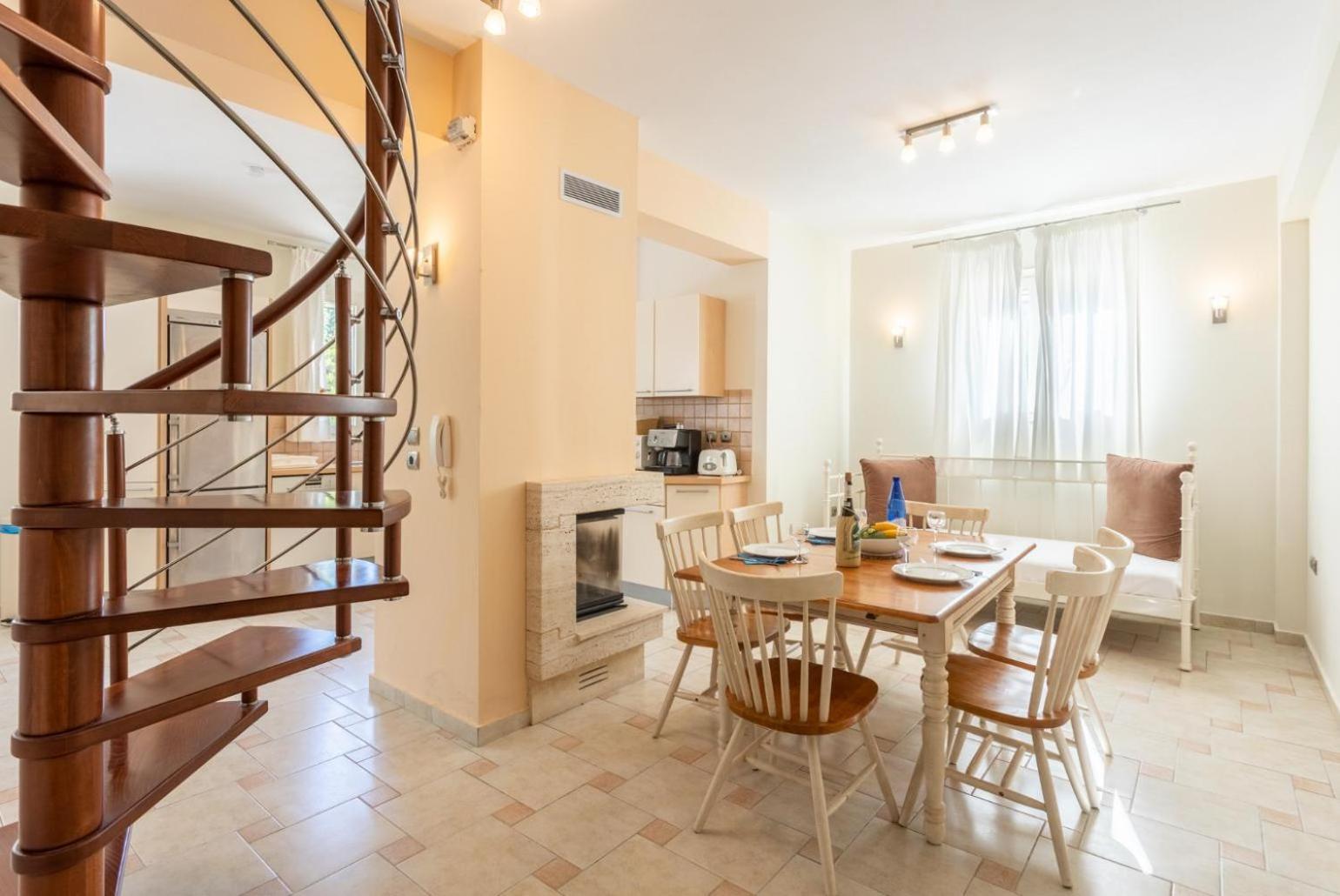 Villa Fedra Poros  ภายนอก รูปภาพ