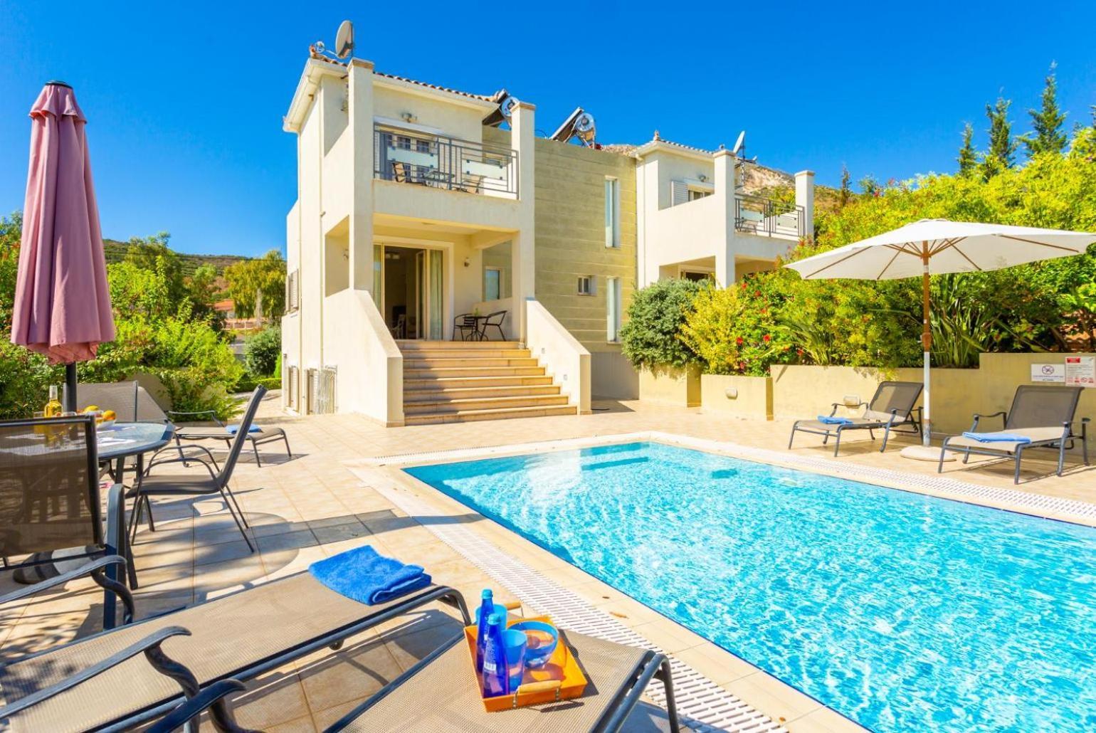 Villa Fedra Poros  ภายนอก รูปภาพ